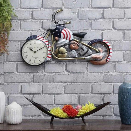 Modern US Bike Wall Décor For Living Room (29 x 18 Inches)-Home Decoration-Metal Wall Decor by Hansart Made of Premium-Quality Iron Metal Perfect for your living room, bedroom, hall, office reception, guest room, and hotel reception The product is packed by professionals for safe delivery Designed to make your home look complete "Hansart Made In India because India itself is an art".
