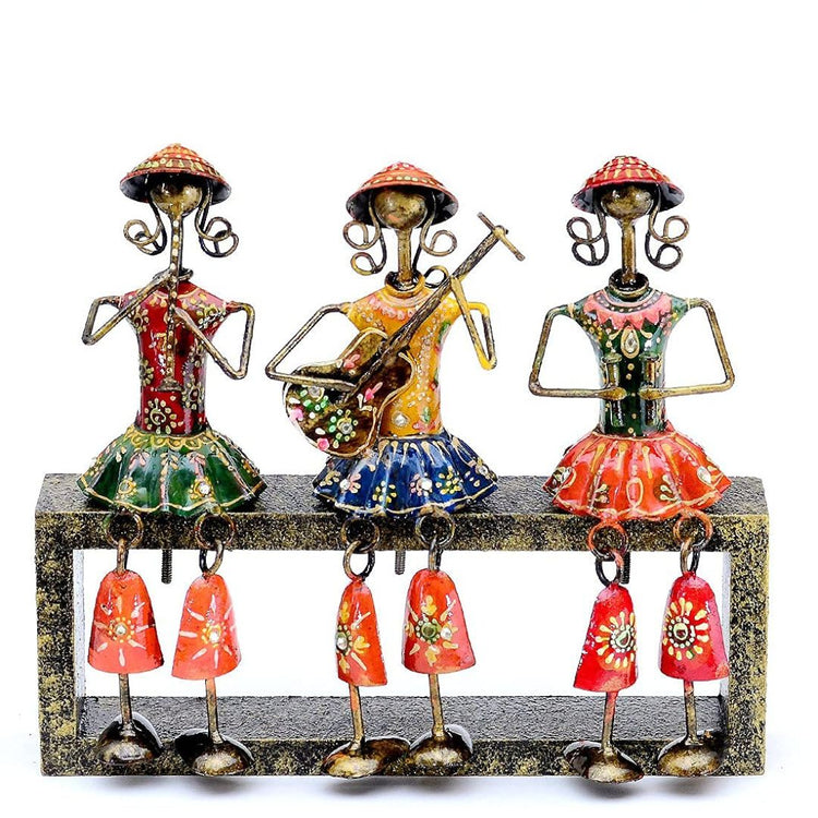 Table Decor By Hans Art Set of 3 Size: 11 x 10 Inches Expertly crafted by artisans in Jodhpur, India Made of Wrought Iron Metal It feature an anti-rust powder coating for a long-lasting finish Hanging Mechanism included Finished with a spray paint and lacquer for a smooth and polished look Perfect for your living room, bedroom, hall, office reception, guest room, and hotel reception The product is packed by professionals for safe delivery Designed to make your home look complete